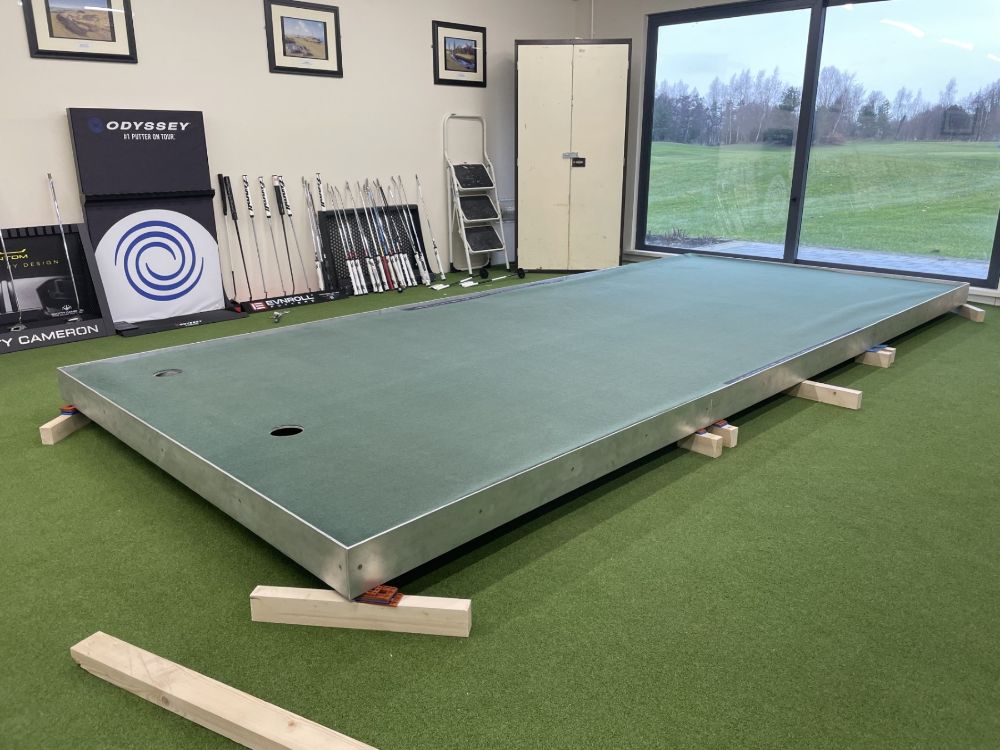 Golf  Putting Platform